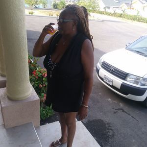 Meet your Posher, Regina